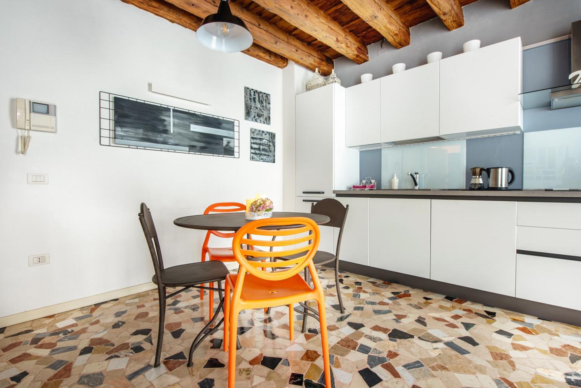 Lovely Apartment In Vicenza Eksteriør billede